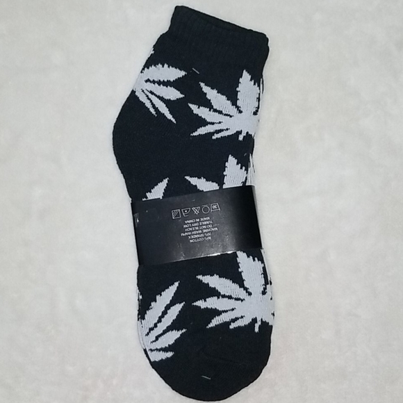 Leaf print low socks - Picture 2 of 3